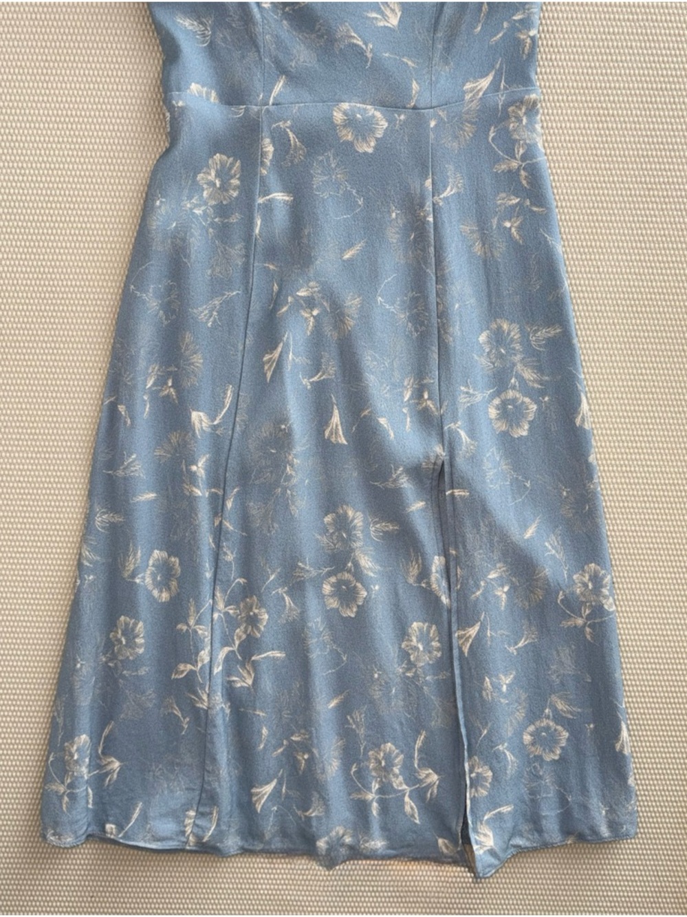 Aritzia Sunday Best Savannah Dress in Dew Blue/ Whisper White - Picture 5 of 6